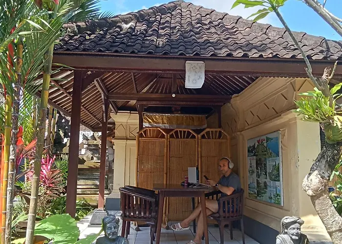 Dewi Antara Casa de hóspedes