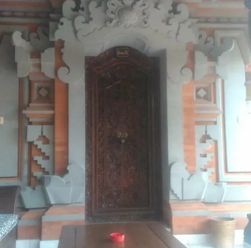 Dewi Antara *